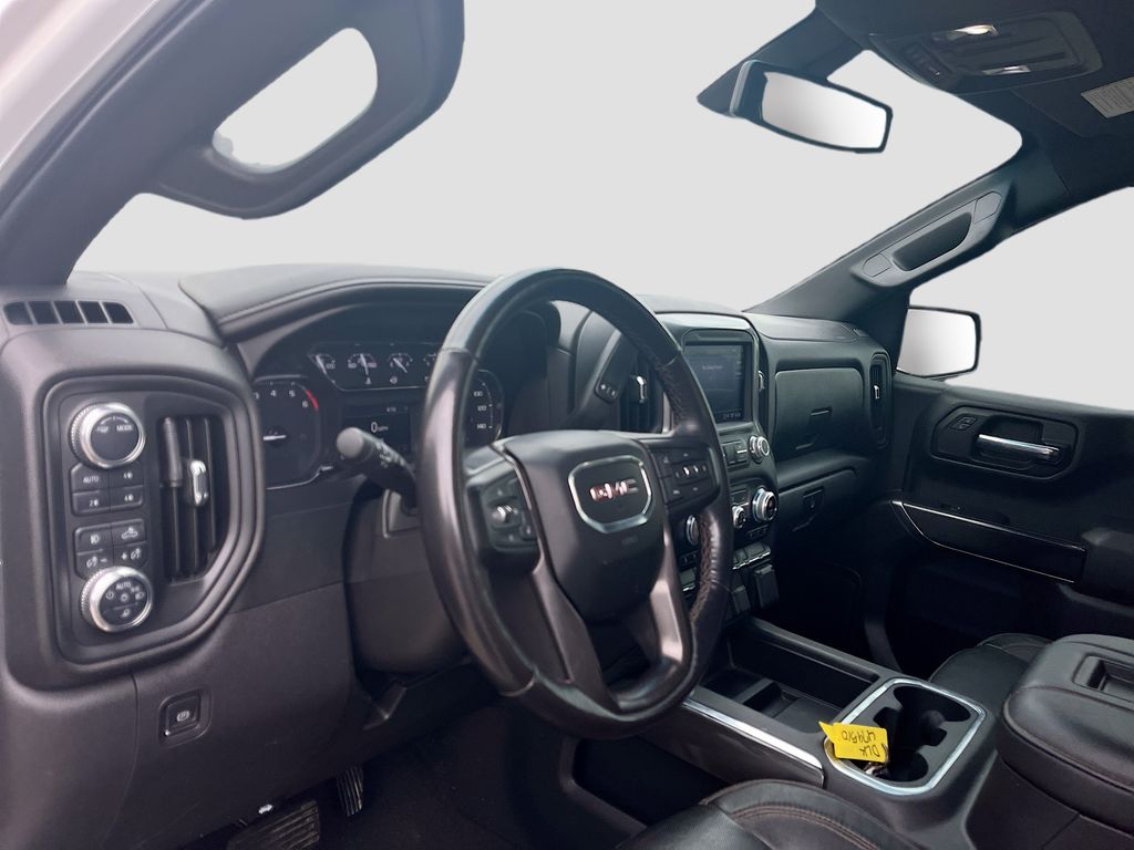 Used 2021 White GMC AT4 image 9