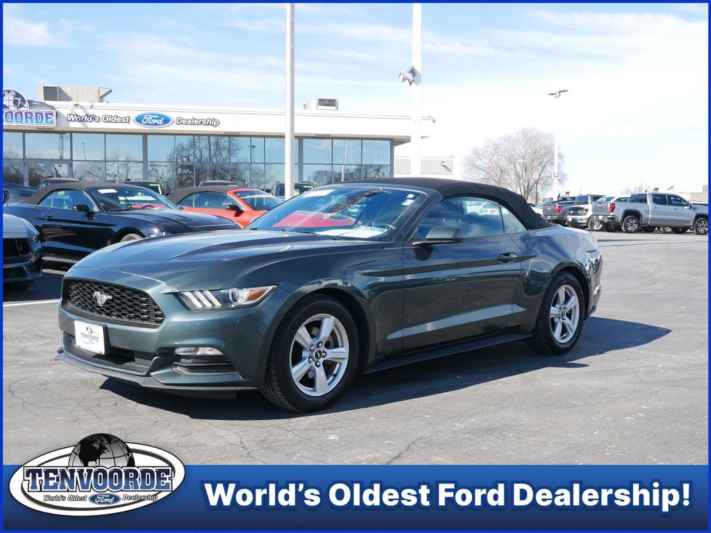 2015 Ford Mustang V6 Convertible RWD