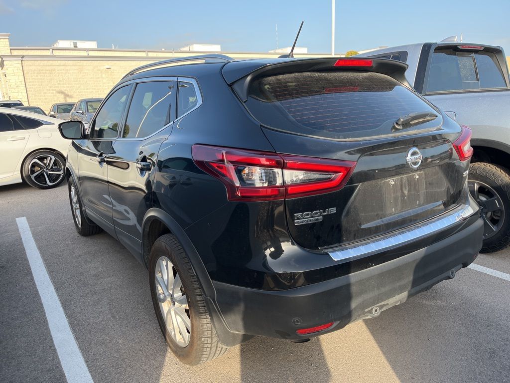 Thumbnail: 2020 Nissan Rogue Sport - 4
