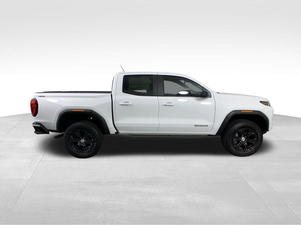 2024 GMC Canyon Elevation 7