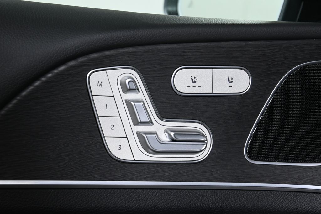 Thumbnail: 2026 Mercedes-Benz GLE - 31