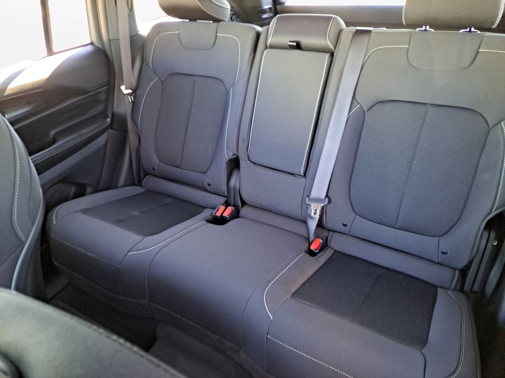 New Car 2025 Jeep Grand Cherokee  Laredo For Sale Under $35,000 In Austin, Texas