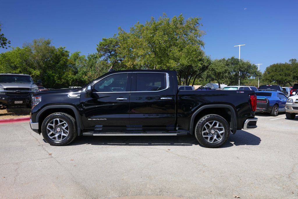 Used 2024 Black GMC SLT image 5