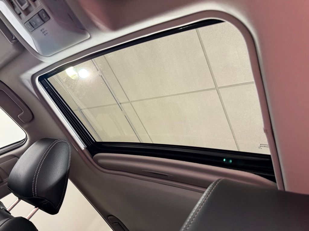 Thumbnail: 2020 Toyota RAV4 - 18