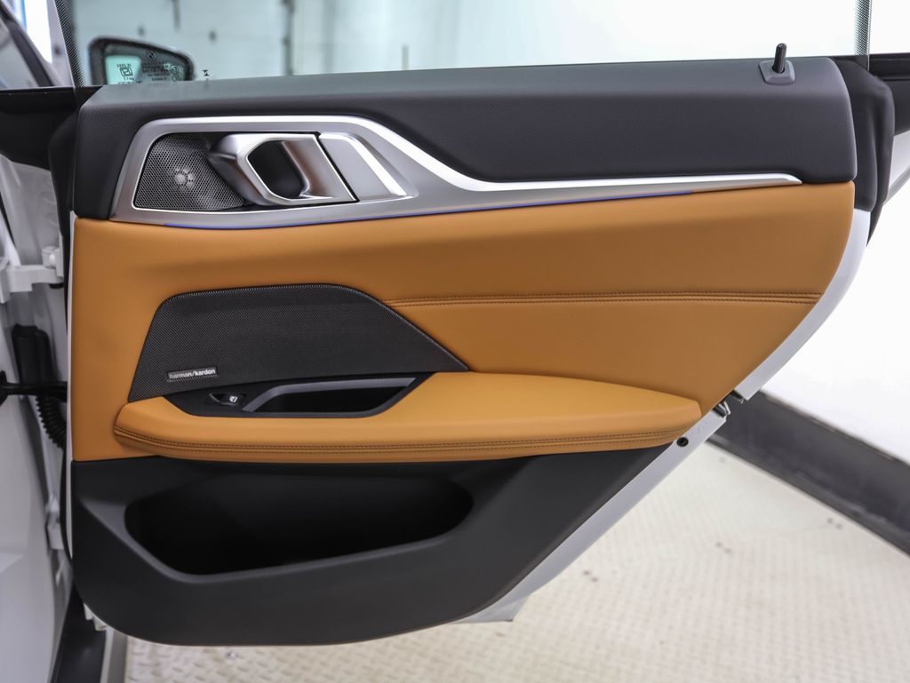 Thumbnail: 2026 BMW i4 - 25