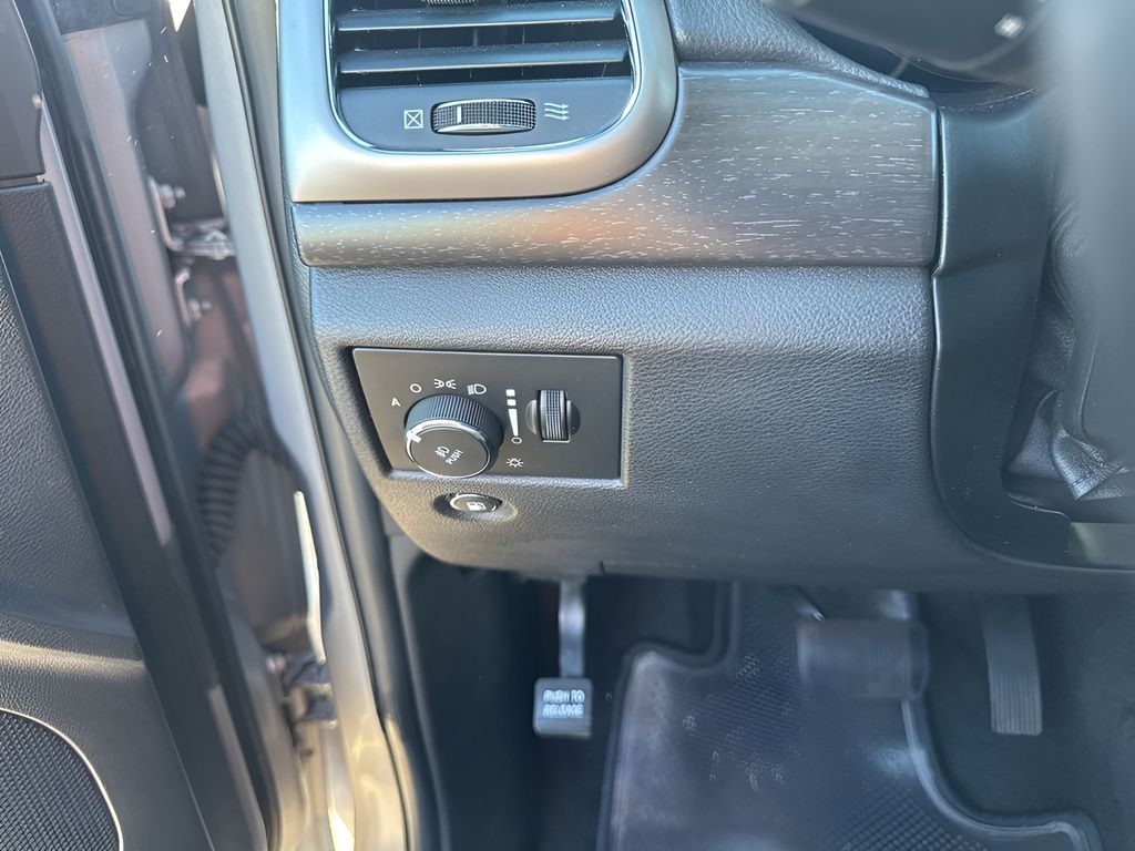 Used Car 2018 Jeep Grand Cherokee  Laredo E For Sale Under $20,000 In Austin, Texas