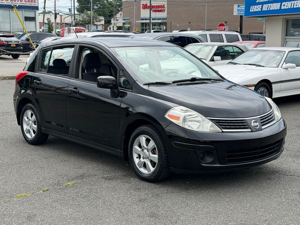 2007 Nissan Versa 1.8 SL CVT's photo