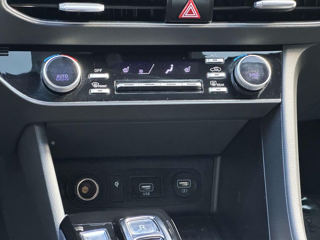 2020 Hyundai Sonata SEL Plus 16