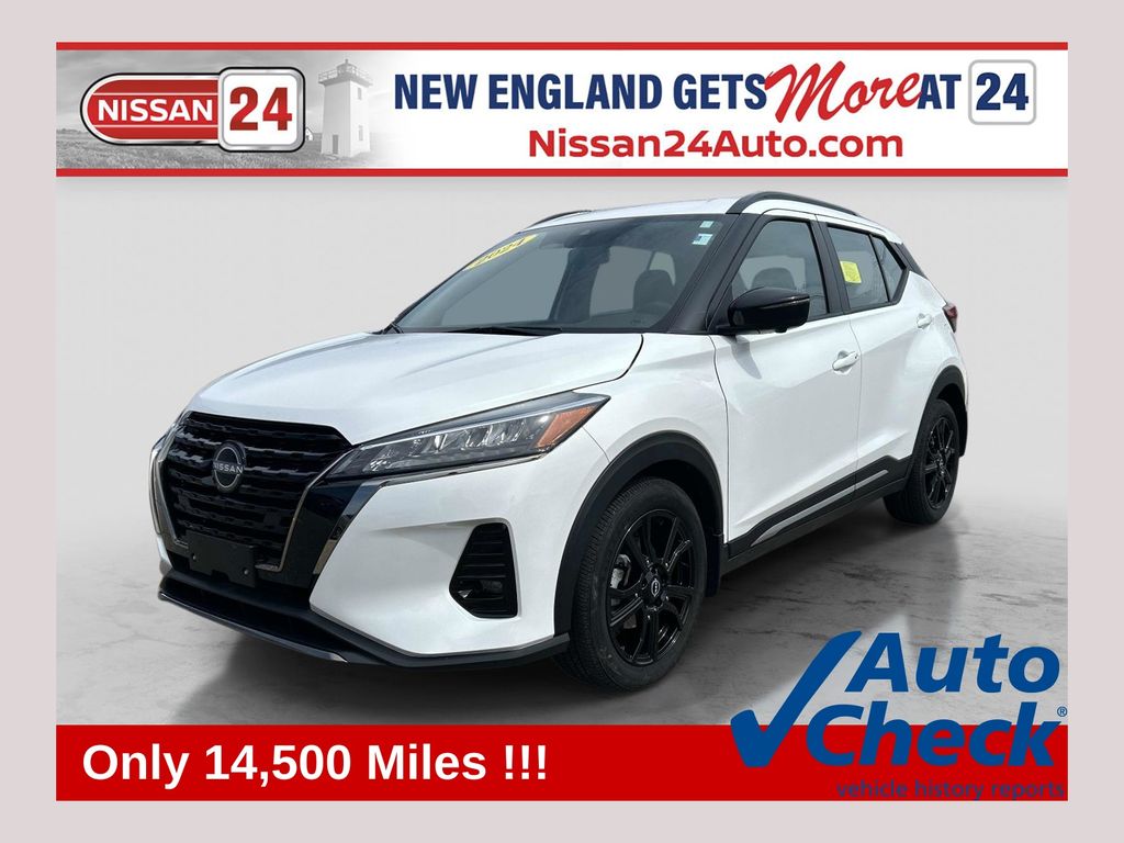 Aspen White 2024 Nissan Kicks SR FWD SUV / Crossover Front-Wheel Drive Continuously Variable Transmission