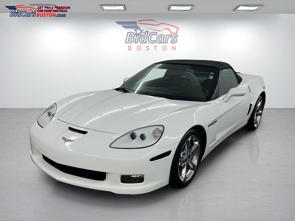 Arctic White 2013 Chevrolet Corvette Convertible Rear-Wheel Drive 6-Speed Automatic