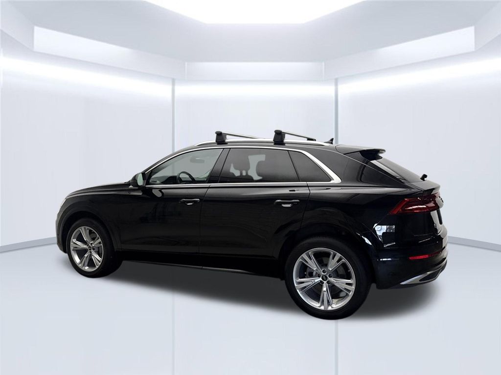 Thumbnail: 2023 Audi Q8 - 4