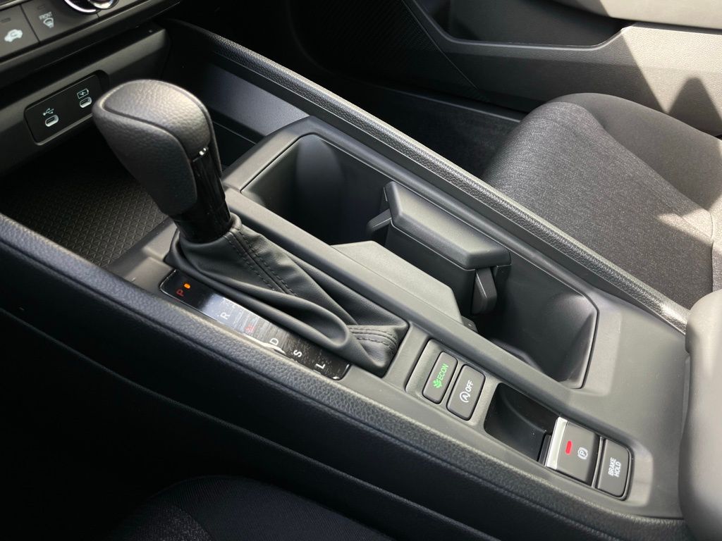 2025 Honda Accord LX 18