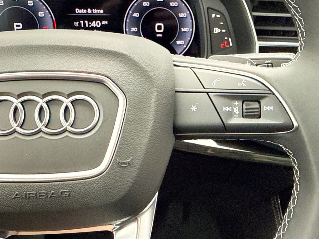 Thumbnail: 2026 Audi Q7 - 12