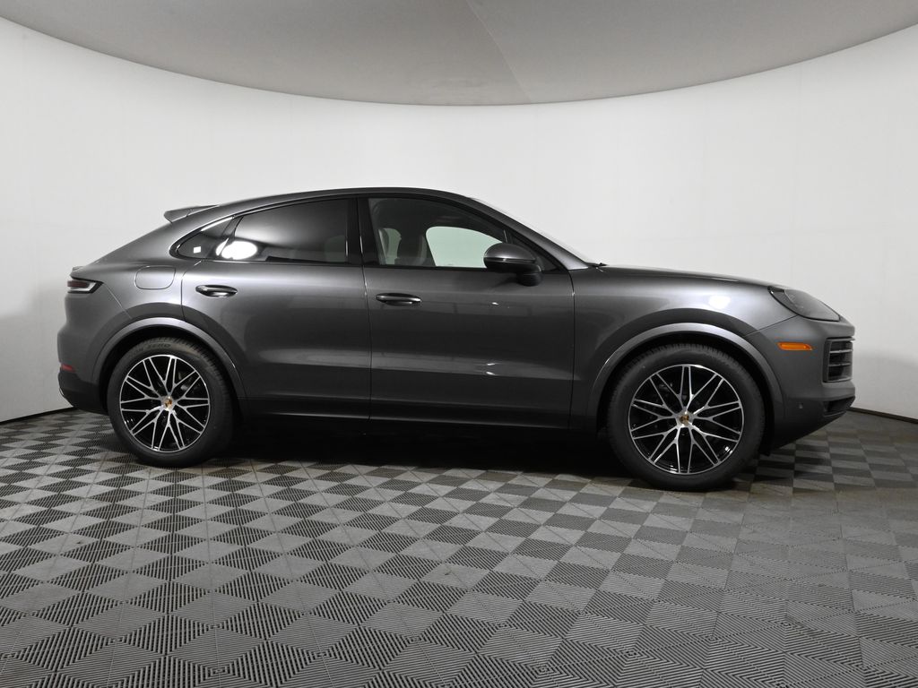 Thumbnail: 2025 Porsche  - 8