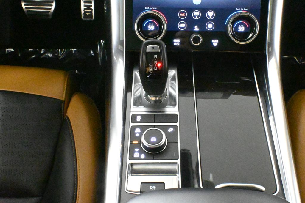 Thumbnail: 2019 Land Rover Range Rover Sport - 25