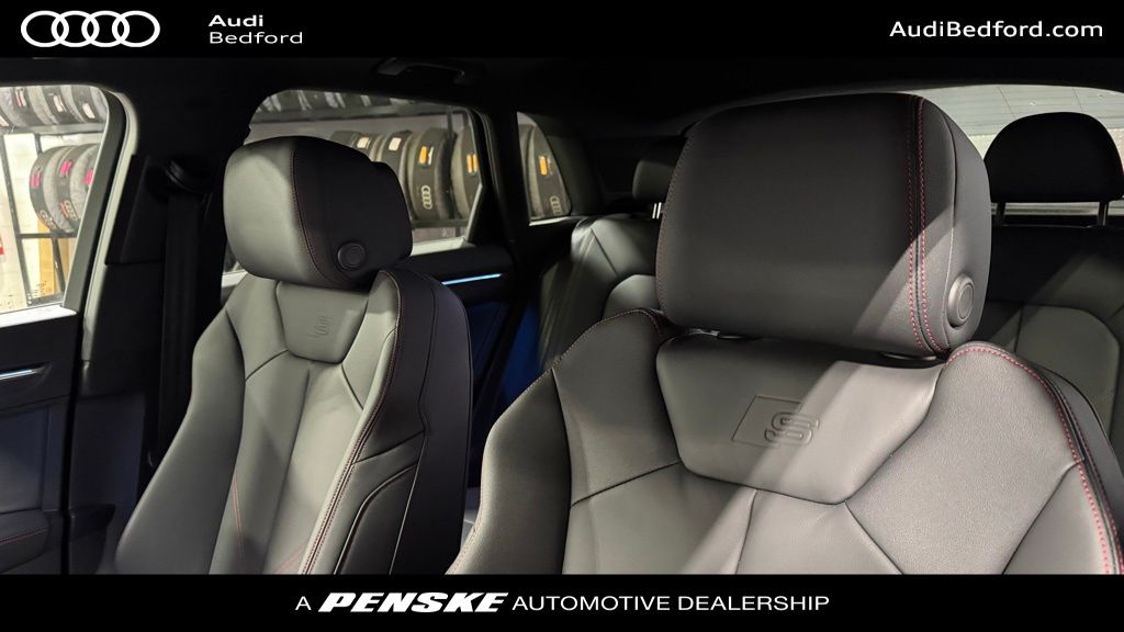 Thumbnail: 2025 Audi Q3 - 12