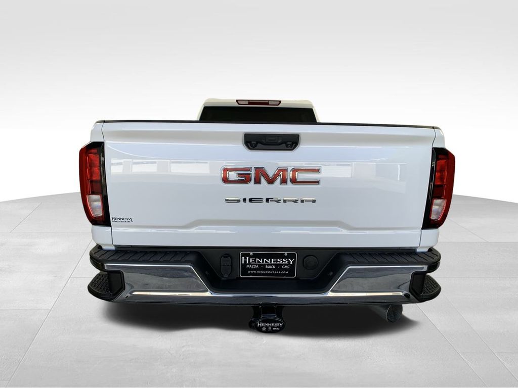 2024 GMC Sierra 2500HD Pro 4