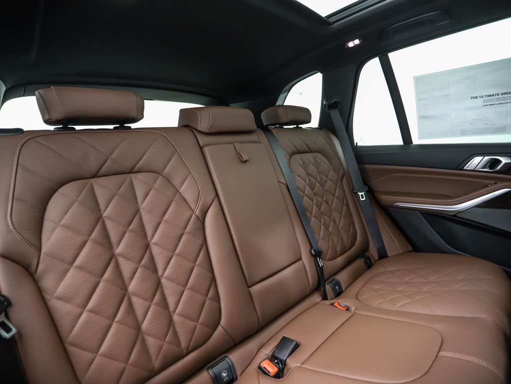 Thumbnail: 2026 BMW X5 - 28