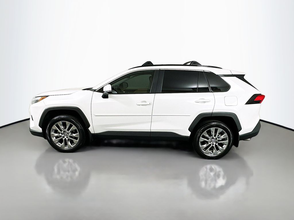 Thumbnail: 2023 Toyota RAV4 - 8