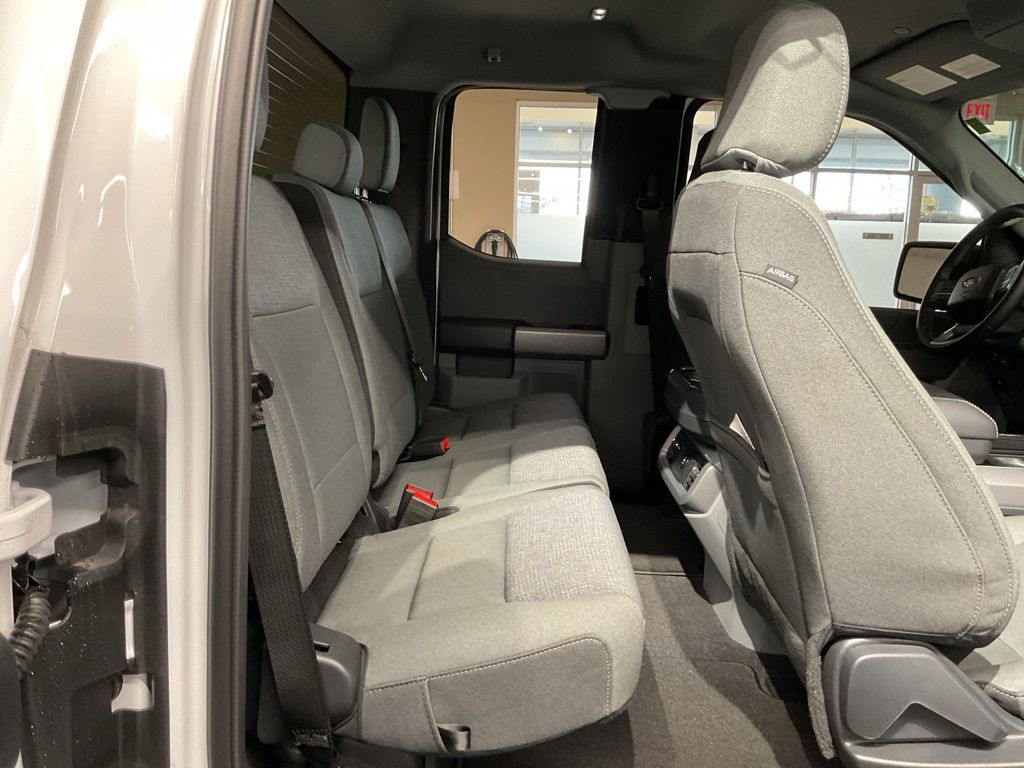 New 2026 White Ford XLT image 18