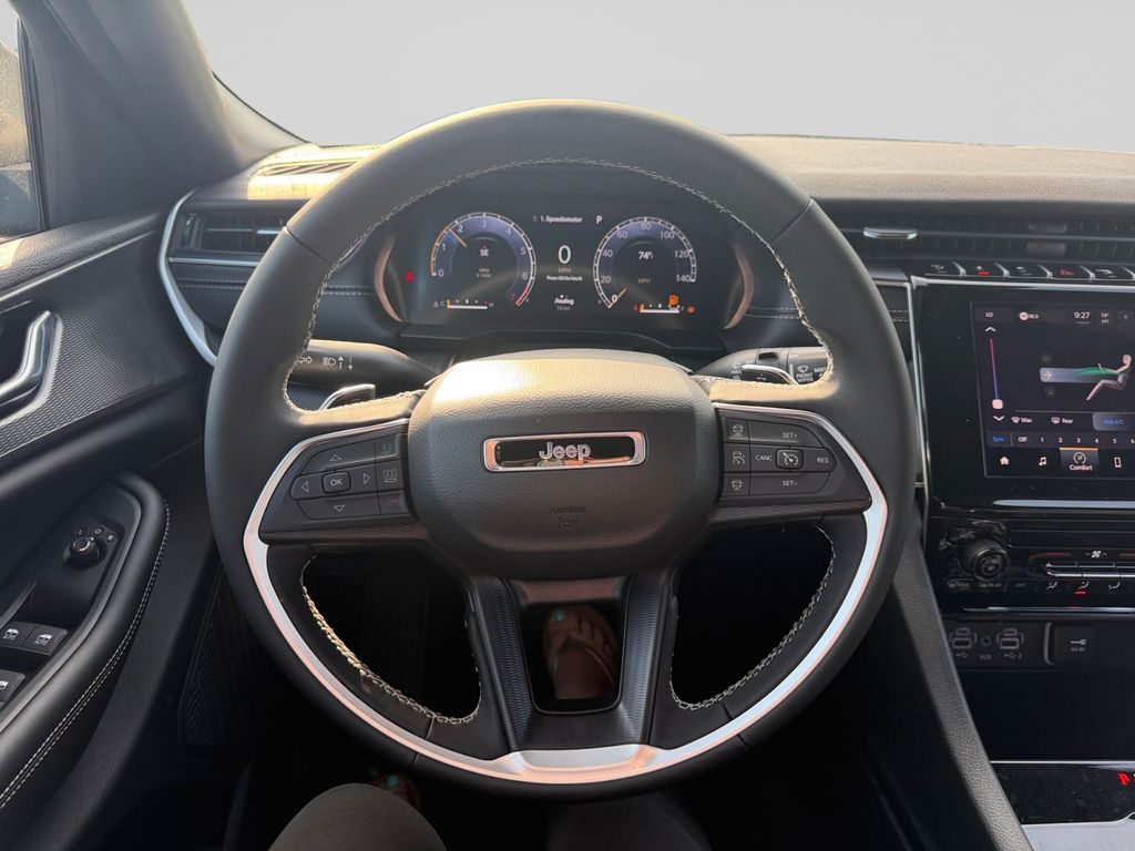 2025 Jeep Grand Cherokee Laredo Black at Spitzer Acura