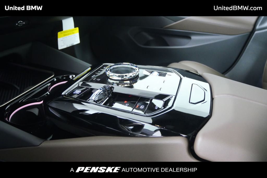 Thumbnail: 2026 BMW 5 Series - 22