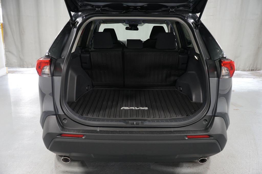 Thumbnail: 2025 Toyota RAV4 - 32