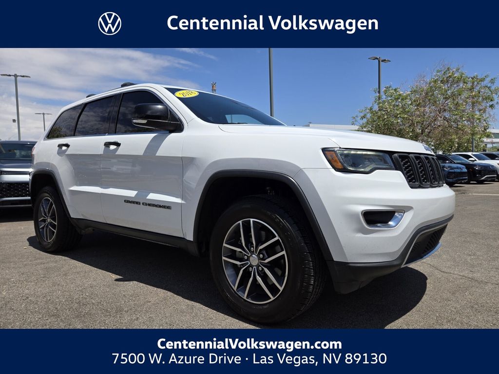 Bright White Clearcoat 2018 Jeep Grand Cherokee SUV / Crossover 4X2 8-Speed Automatic
