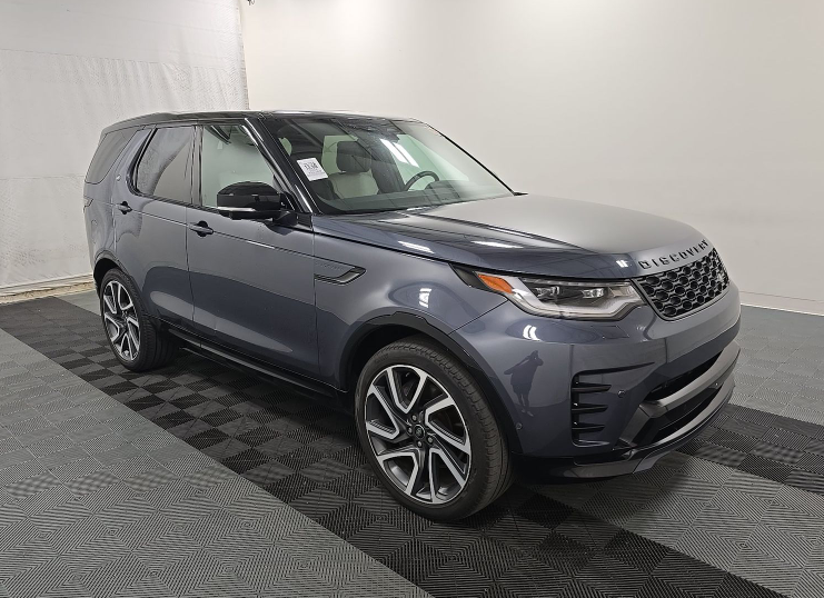 2024 Land Rover Discovery P360 Dynamic SE AWD   