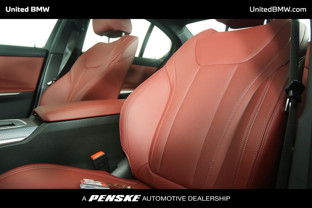 Thumbnail: 2026 BMW 3 Series - 11