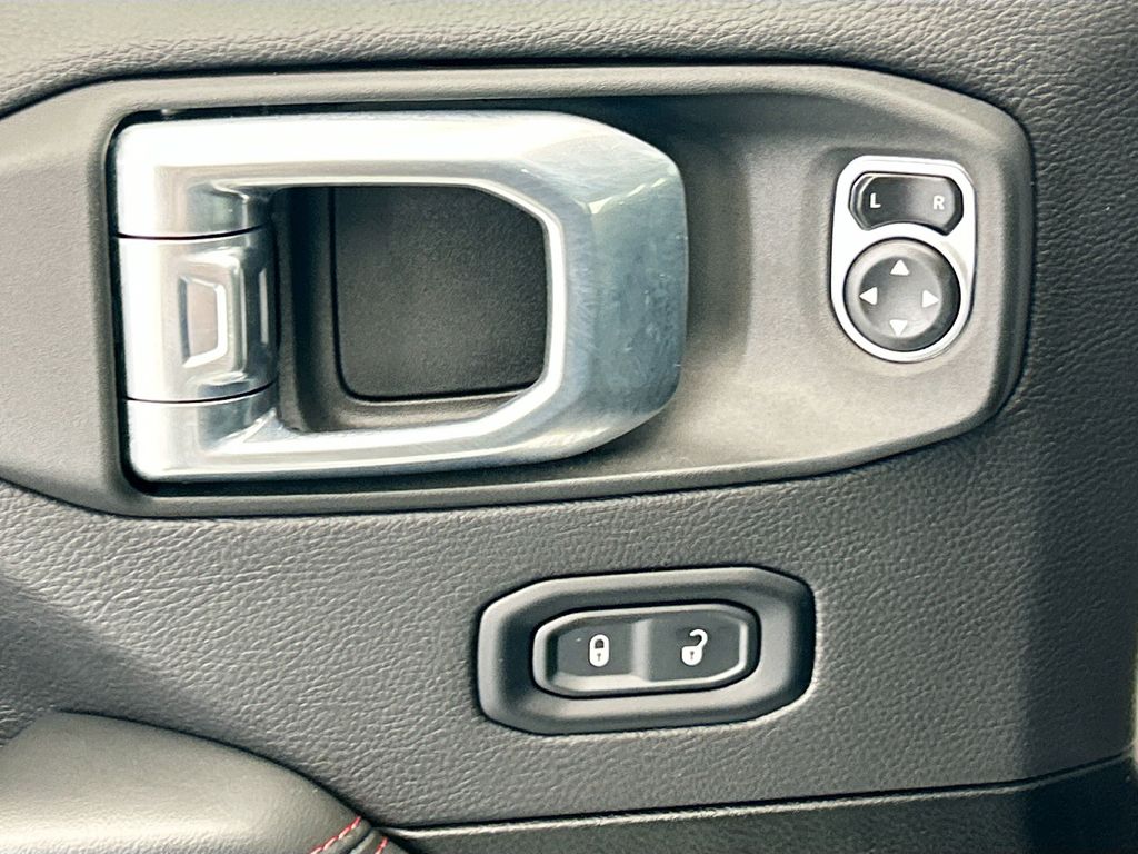 Thumbnail: 2024 Jeep Gladiator - 22