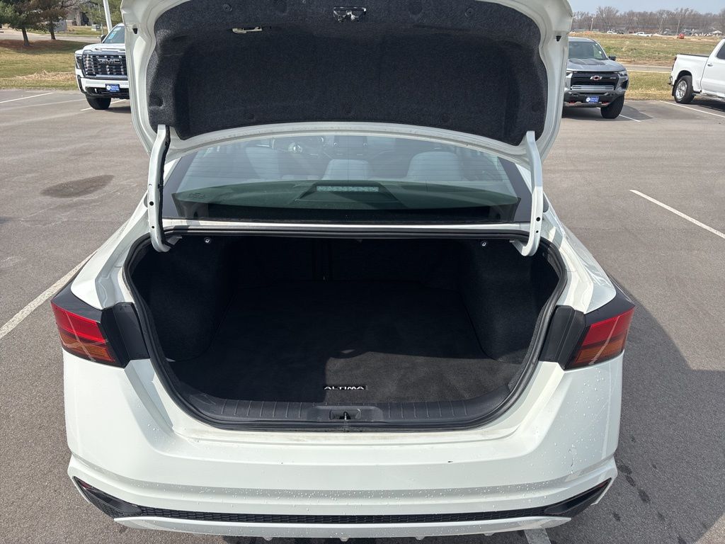 Used 2020 Nissan Altima Sedan