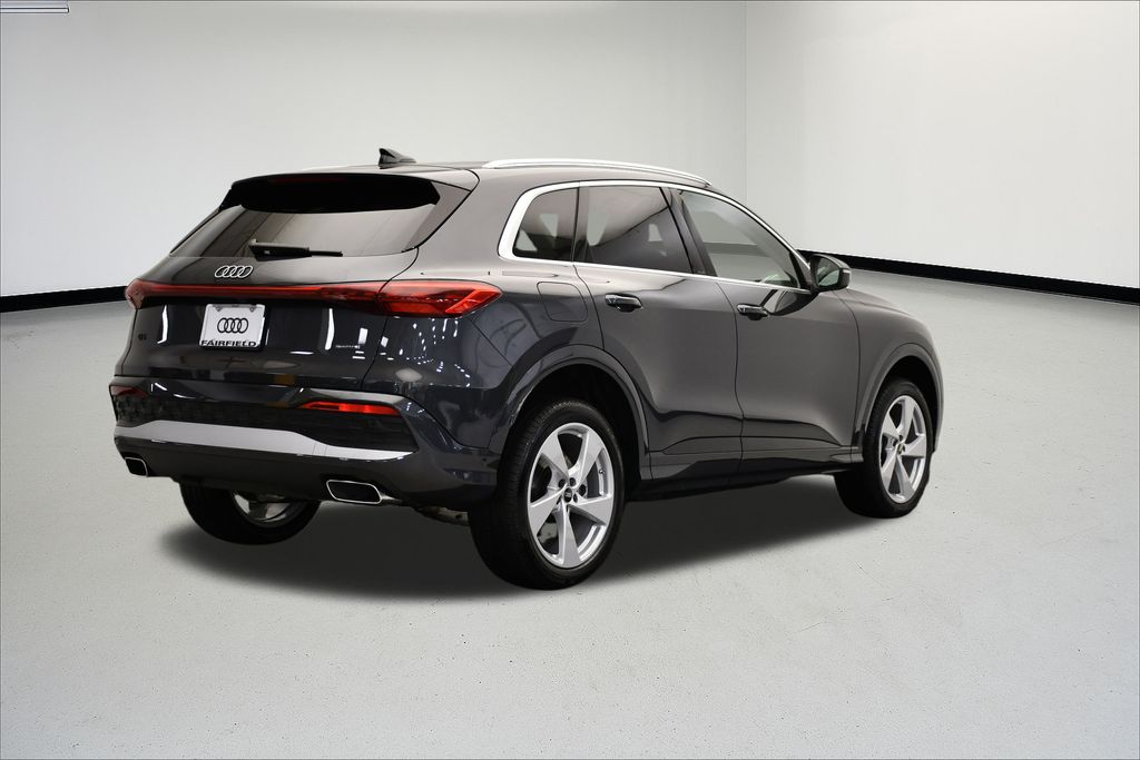 Thumbnail: 2025 Audi Q5 - 5