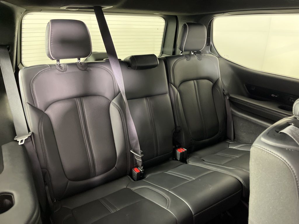 Thumbnail: 2023 Jeep Grand Wagoneer - 11