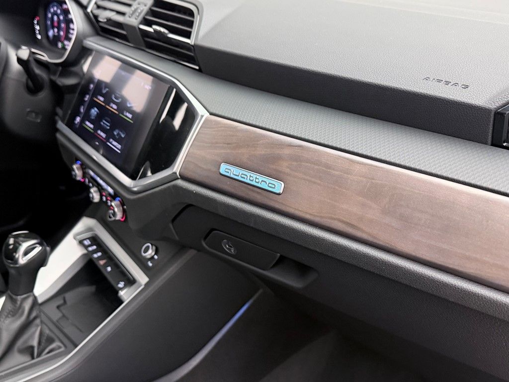 Thumbnail: 2021 Audi Q3 - 17