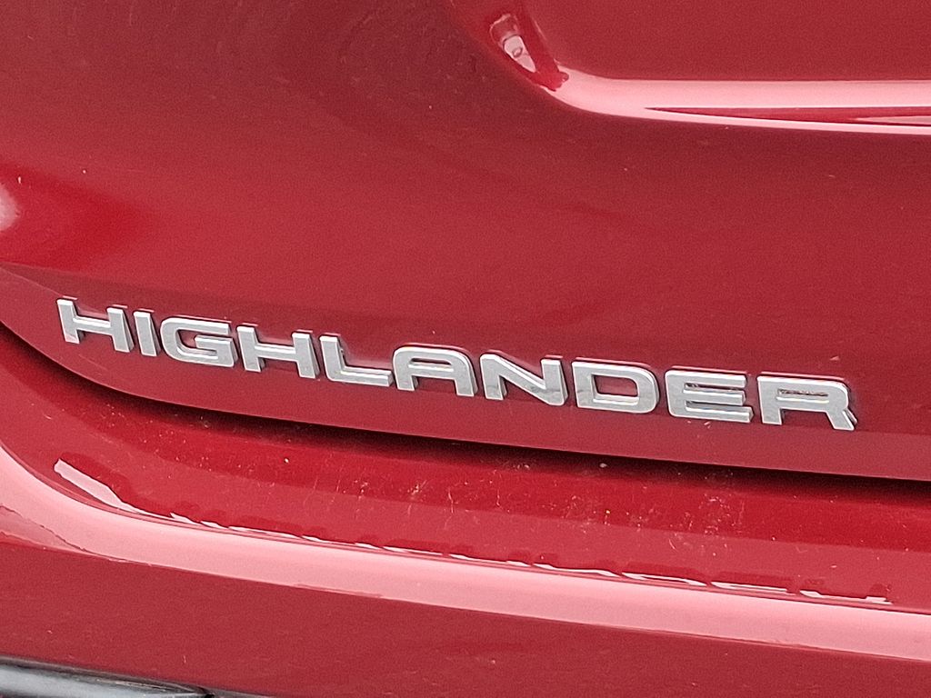 Thumbnail: 2020 Toyota Highlander - 32