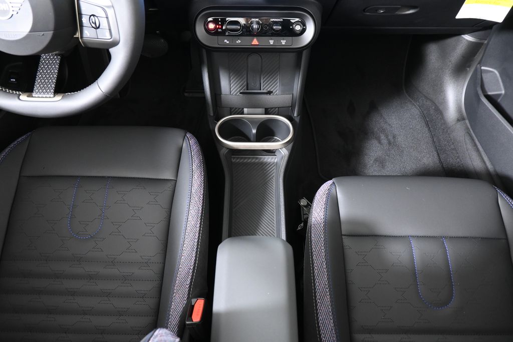 Thumbnail: 2026 MINI Cooper - 25