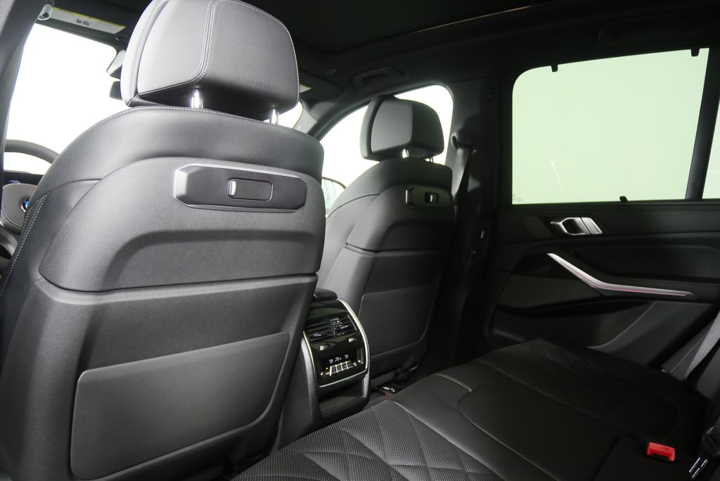 Thumbnail: 2026 BMW X5 - 17