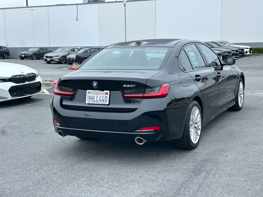 Thumbnail: 2023 BMW 3 Series - 5
