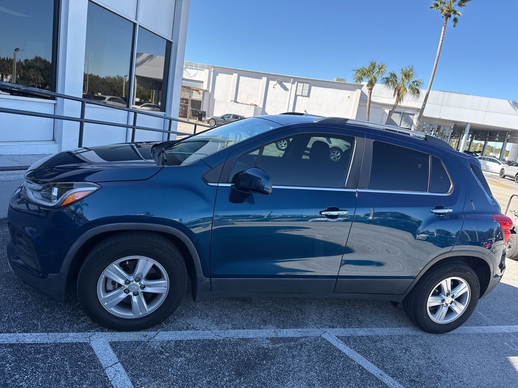 2020 Chevrolet Trax LT 2