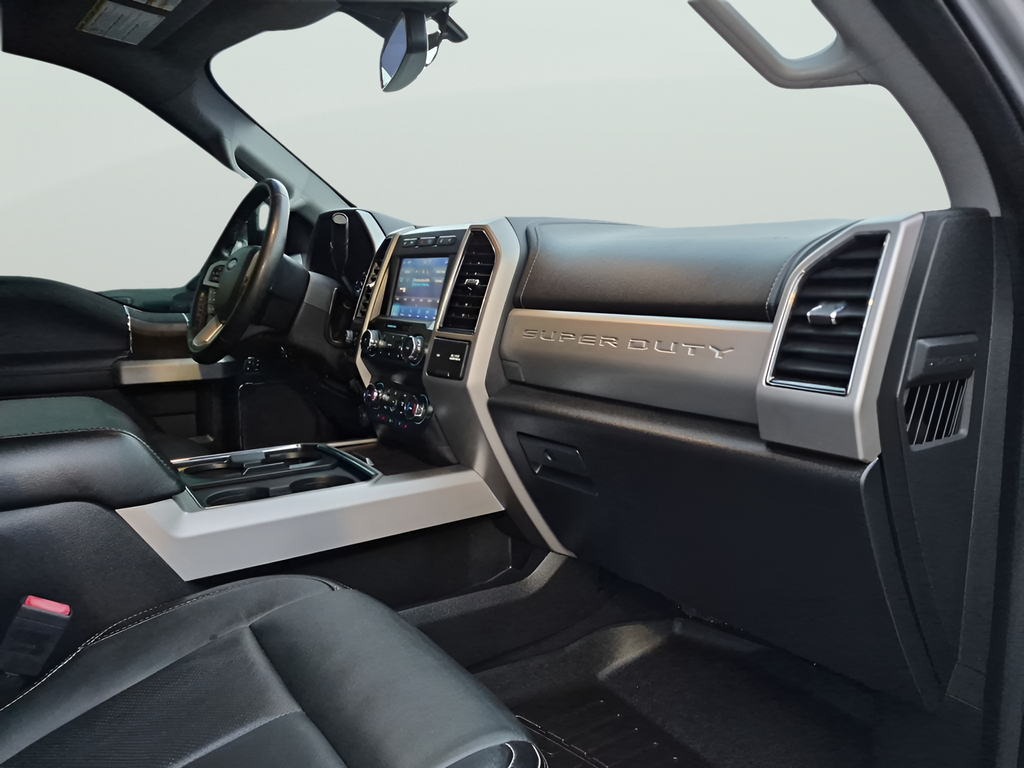 Used 2020 Silver Ford Lariat image 45