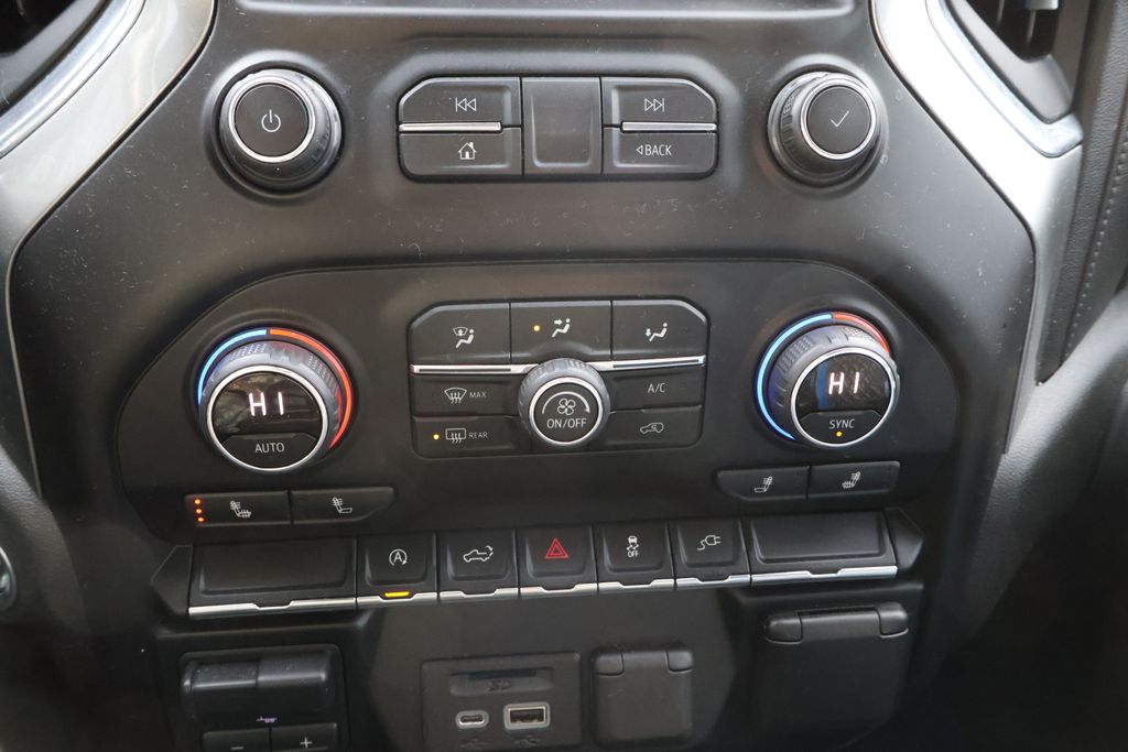 Thumbnail: 2020 Chevrolet Silverado 1500 - 26