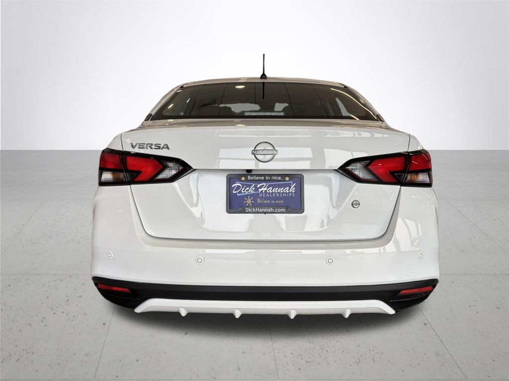 2025 Nissan Versa 1.6 S
