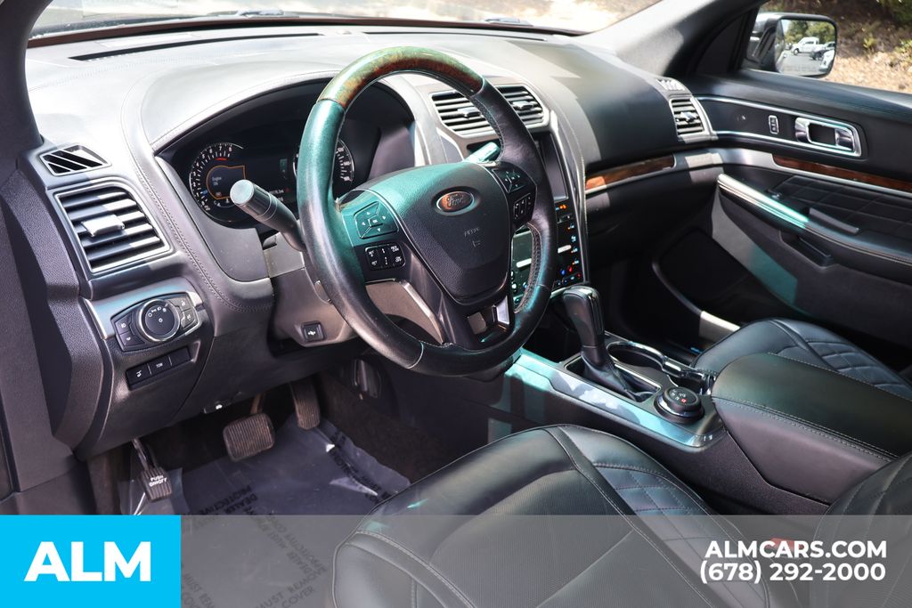 Used 2016 Black Ford Platinum image 11