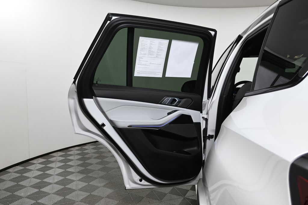 Thumbnail: 2024 BMW X5 - 30