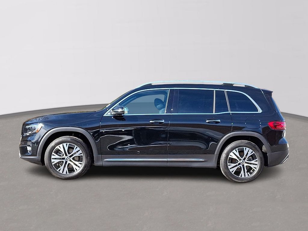 2025 Mercedes-Benz GLC 350 7