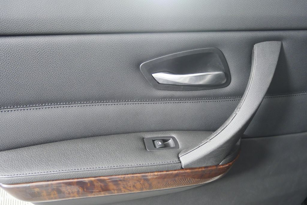 2008 BMW 3 Series 328xi 14