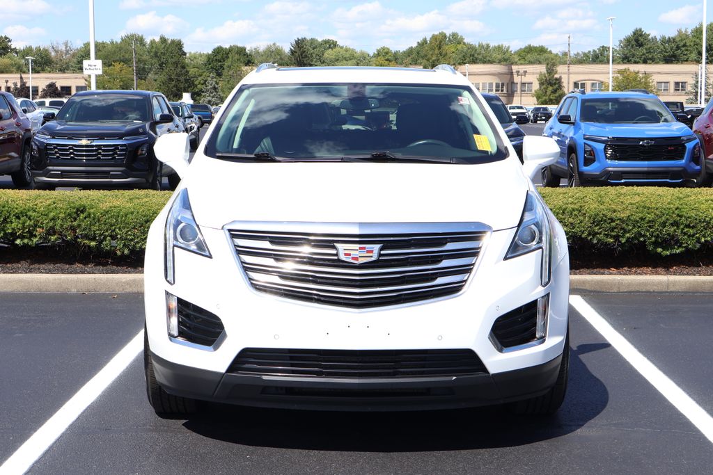 Thumbnail: 2017 Cadillac XT5 - 2