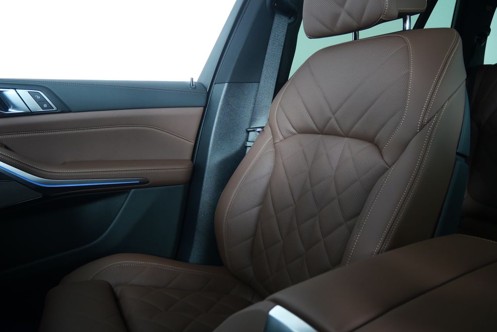 Thumbnail: 2026 BMW X5 - 22