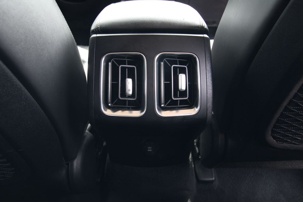 Used 2024 Kia Sorento SUV